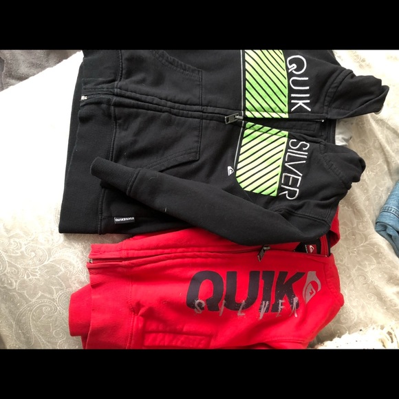 2 boys 2t zip up Quicksilver hoodies - Picture 1 of 3